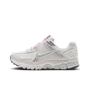 Nike Vomero 5 Lightweight Running Shoe