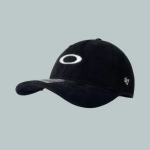 Oakley Classic Cap with Iconic Logo Design