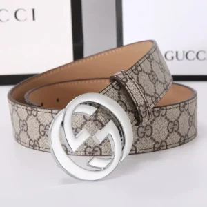 Gucci Classic Belt with Iconic Buckle Design