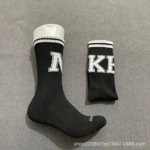 Nike Kipper High-Top Socks with Bold Lettering