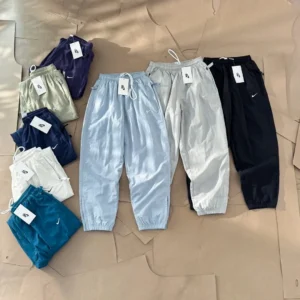 Nike Sportswear Lightweight Pants