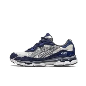 ASICS GEL-Nimbus 24 Lightweight Running Shoe