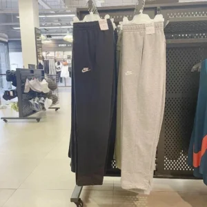 Nike Sportswear Classic Joggers