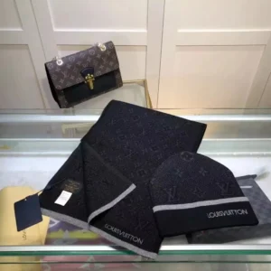 Louis Vuitton Elegant Scarf Set with Hat