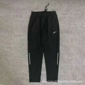 Nike Essential Lightweight Pants