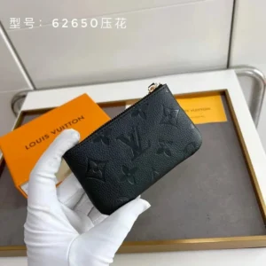 Louis Vuitton 62650 Embossed Wallet