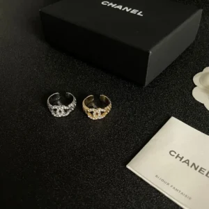 Chanel Bijoux Fantaisie CC Ring Set
