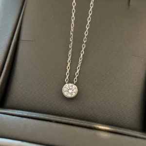 Diamond Pendant Necklace Classic Series
