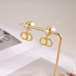 Dior Pearl Earrings CD Logo Pendant