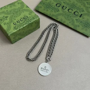 Gucci Chain Necklace Round Pendant