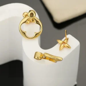 Louis Vuitton Earrings Set - LV001