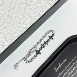 Louis Vuitton Scandinavian Chain