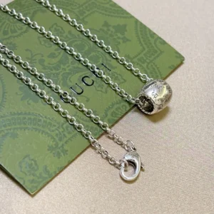 Silver Chain Necklace Skull Pendant